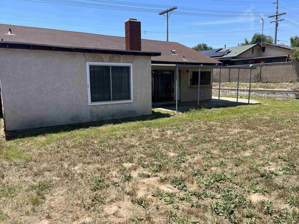 Property Photo: 545 N Emerald Dr N CA 92083