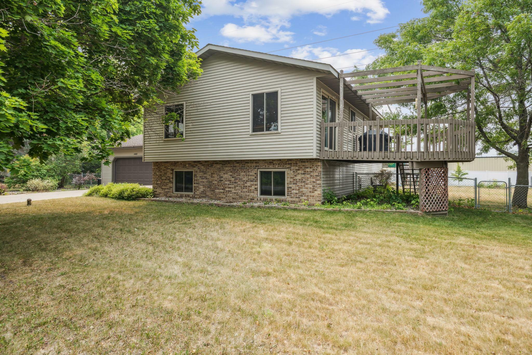 Property Photo:  1408 Cheryl Drive  MN 56301 