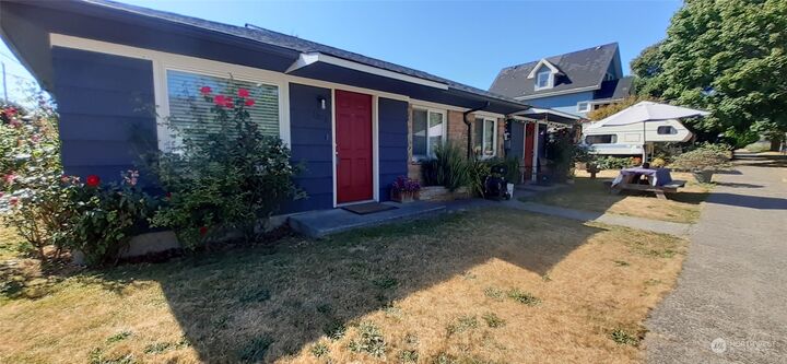 Property Photo: 5903 11th Avenue NW WA 98107