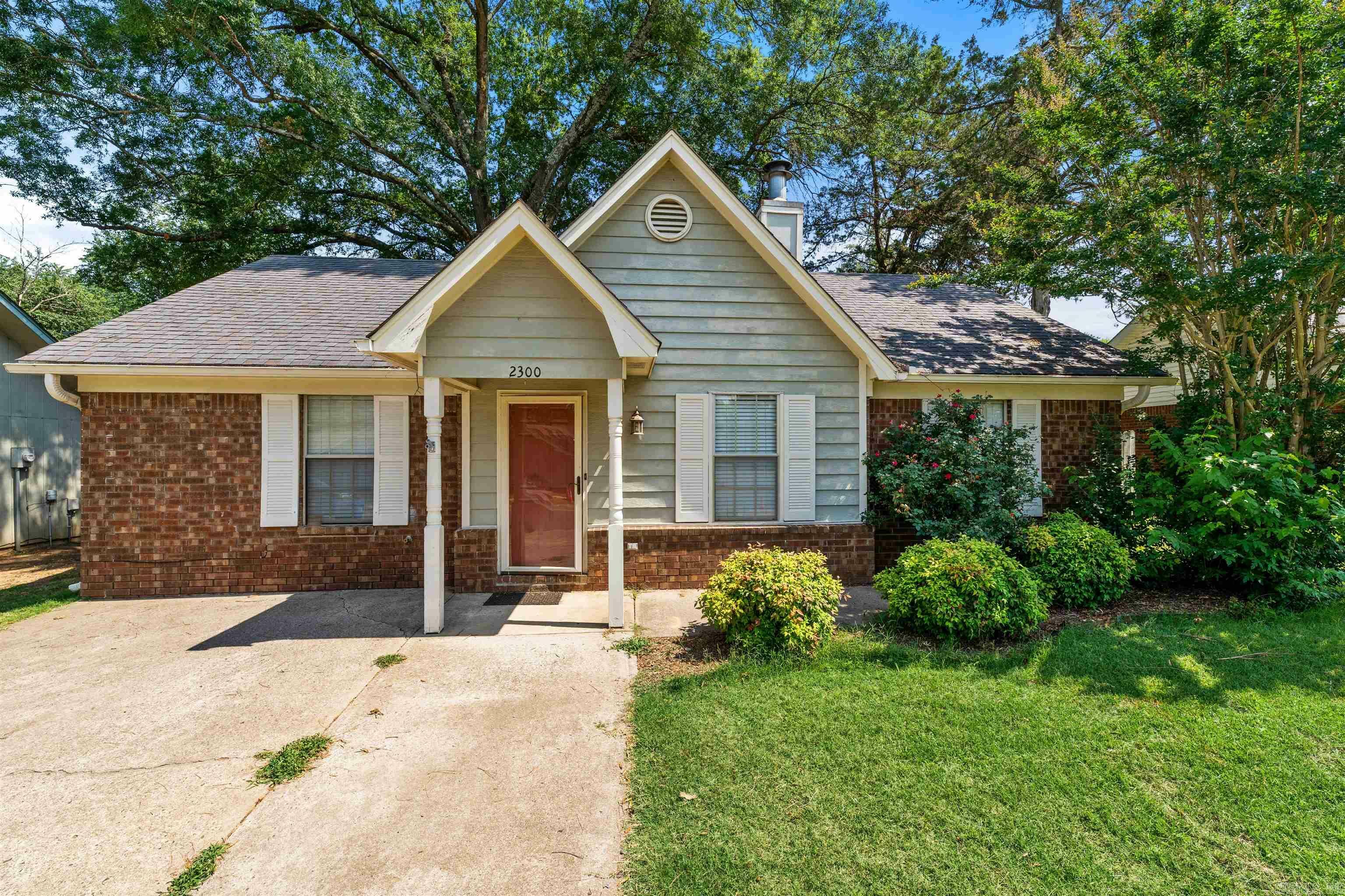 Property Photo:  2300 Tyler Street  AR 72034 