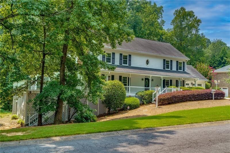 Property Photo:  4920 Hampton Lake Drive  GA 30068