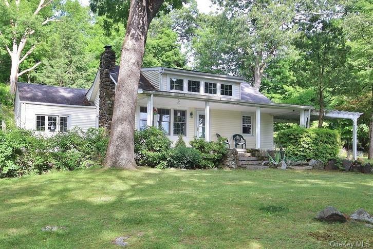 Property Photo:  40 Colabaugh Pond Road  NY 10520 