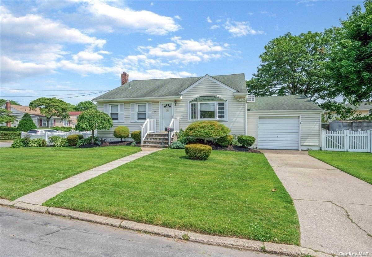 Property Photo:  344 Tremont Road  NY 11757 