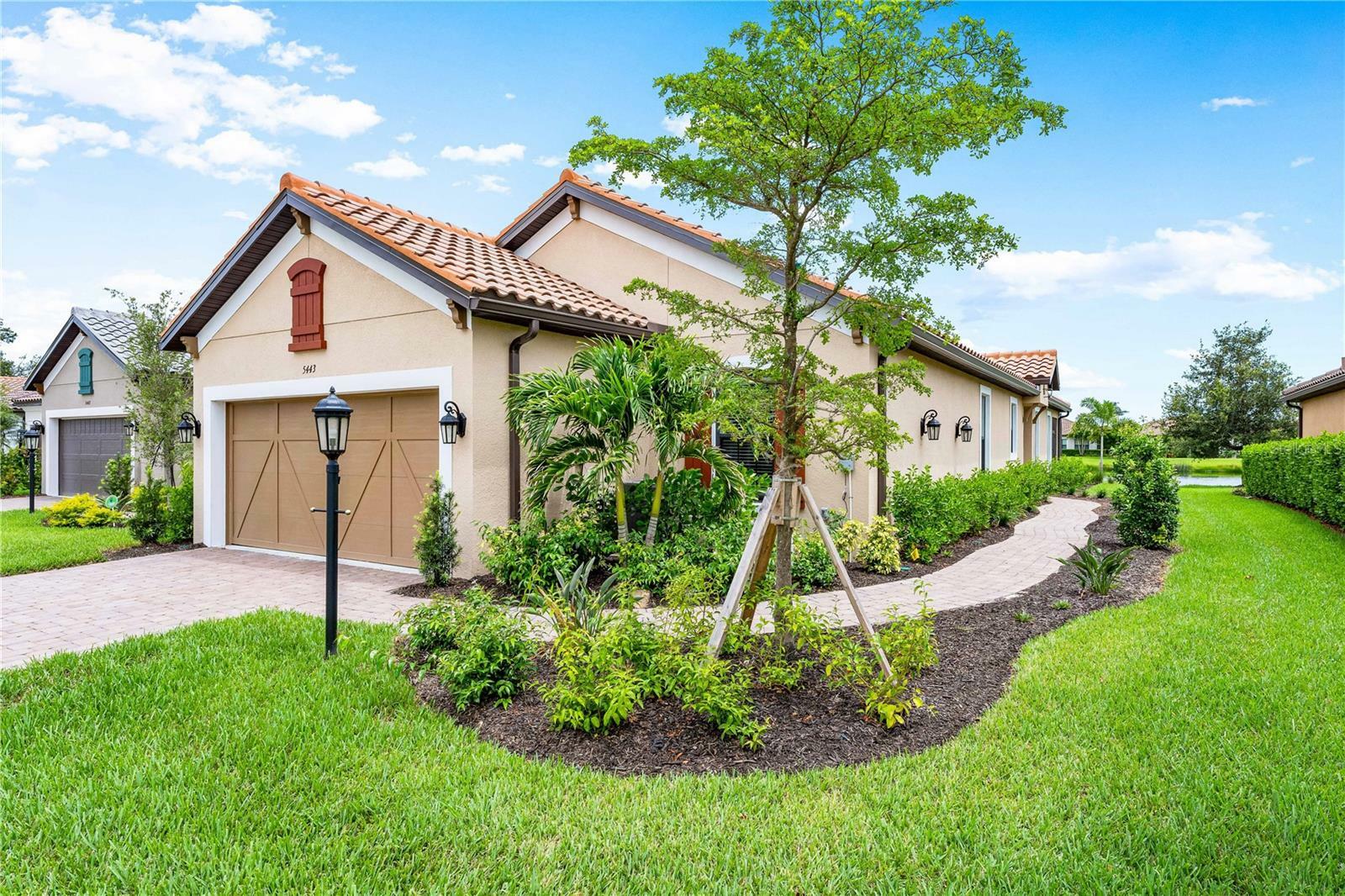 Property Photo:  5443 Lago Maggio Street  FL 34238 