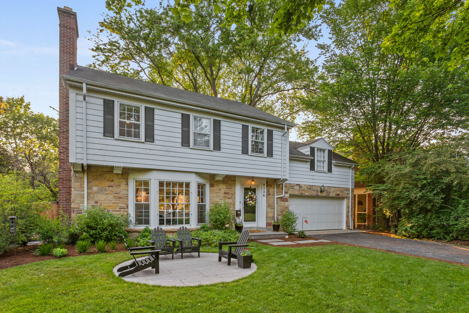 Property Photo: 9526 Lawndale Avenue IL 60203