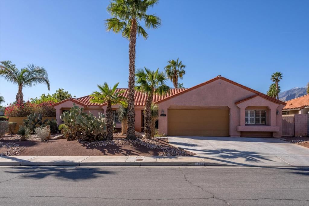 Property Photo:  1497 E Adobe Way  CA 92262 