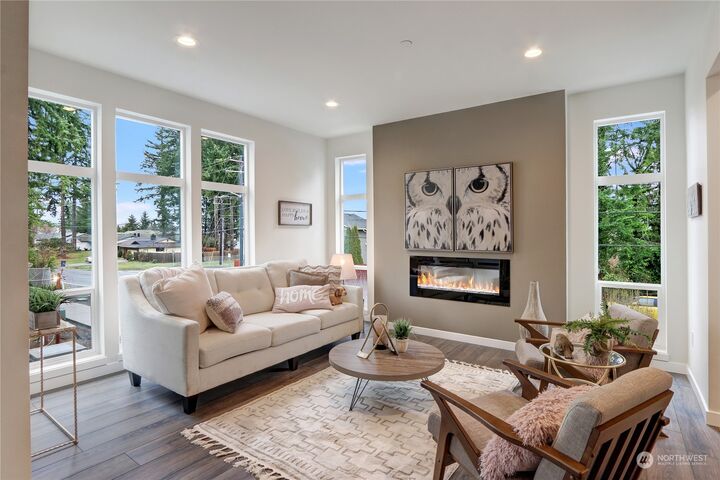 Property Photo:  13710 Ash Way D1  WA 98204 