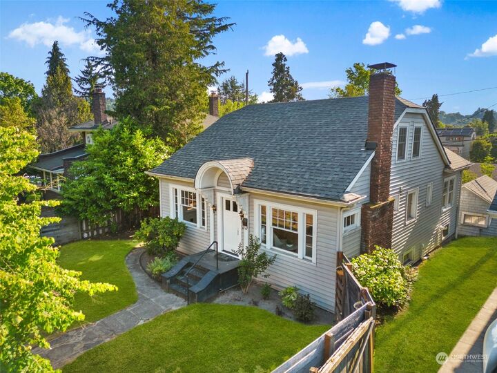 6 bed Seattle home for sale 2809 Montlake Boulevard E, Seattle, WA 98112