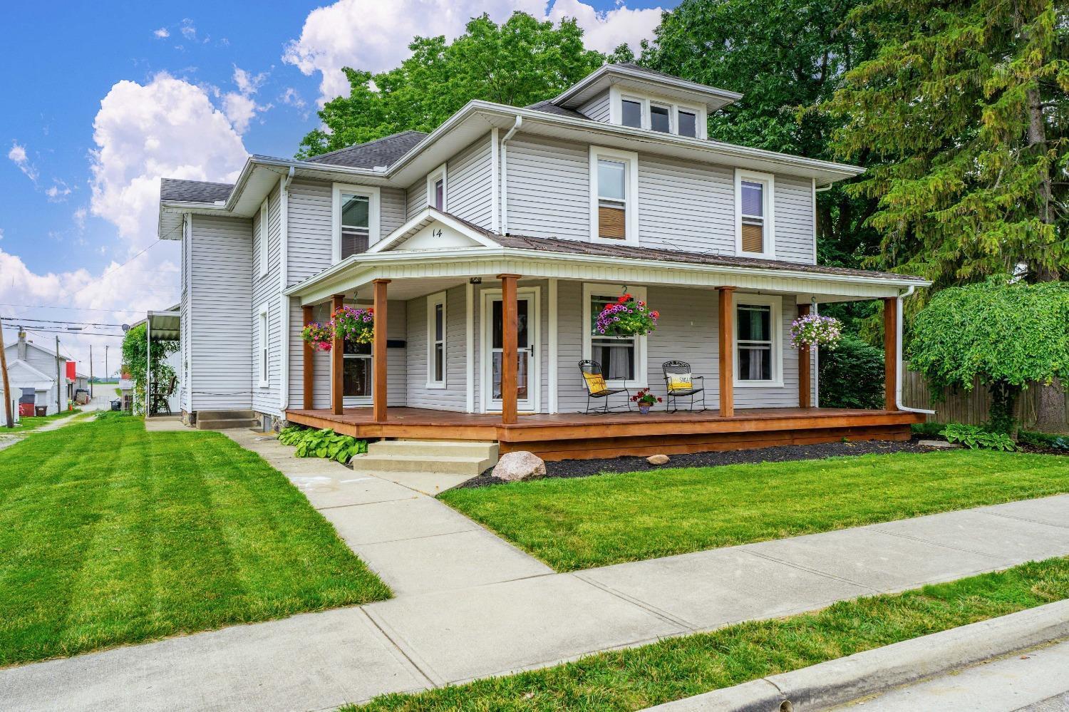 Property Photo:  14 W Walnut St  OH 45371 