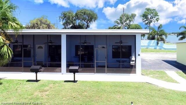 Property Photo:  735 S Lakeview Road 4  FL 33852 