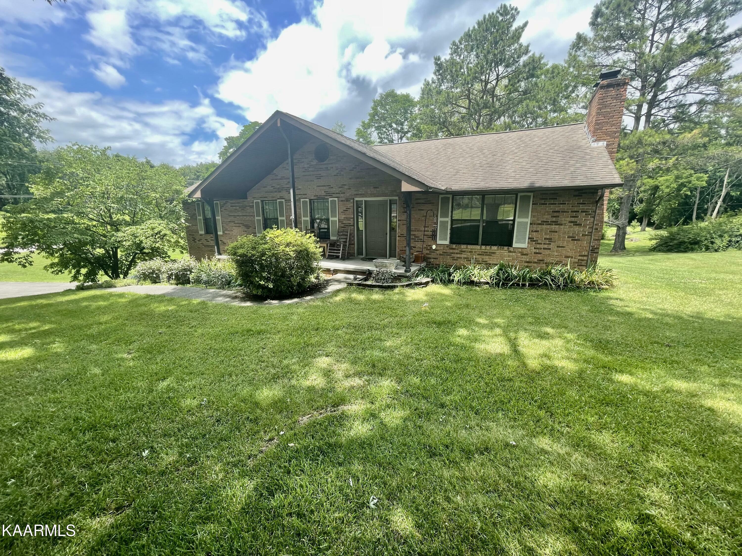 Property Photo:  3121 Shropshire Blvd  TN 37849 