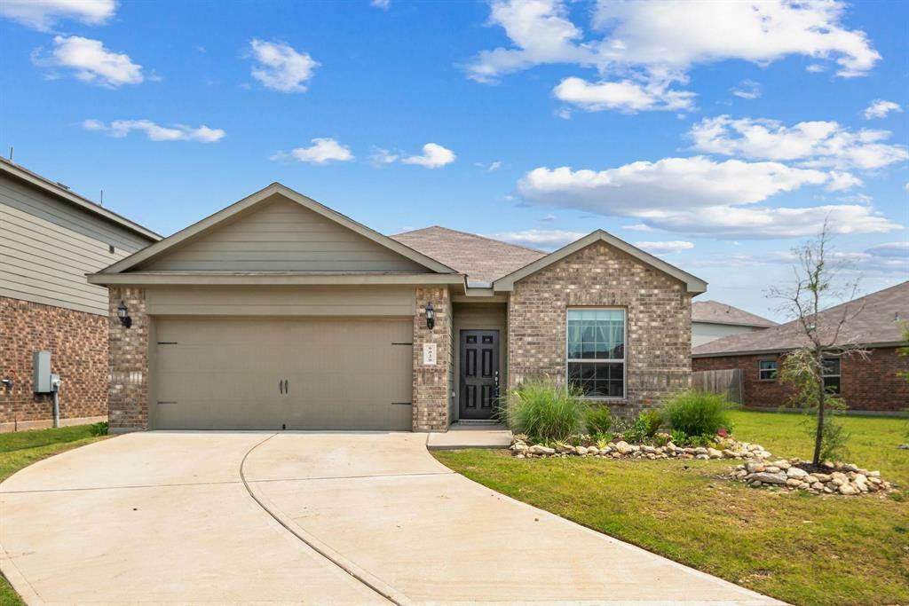 Property Photo: 6020 Royal Gorge Drive TX 76179