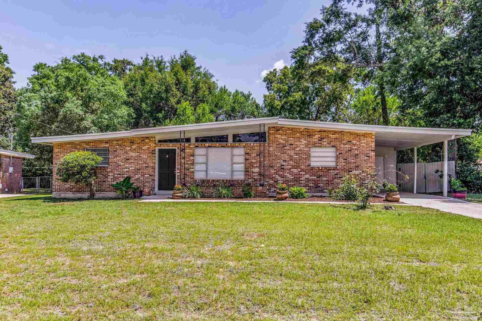 Property Photo:  3790 Tom Lane Dr  FL 32504 