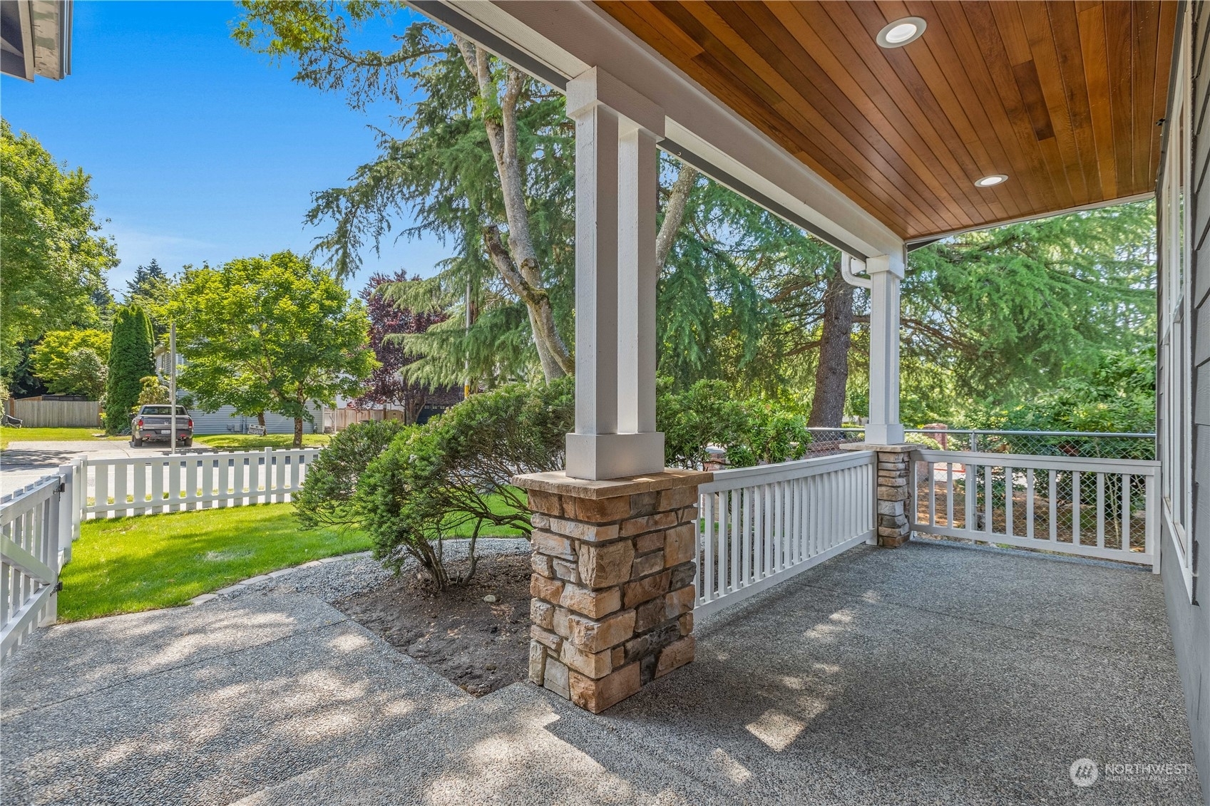 Property Photo: 13028 NE 100th Street WA 98033