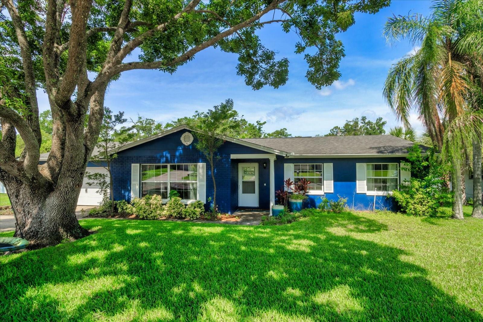 Property Photo:  116 Lea Avenue  FL 32750 