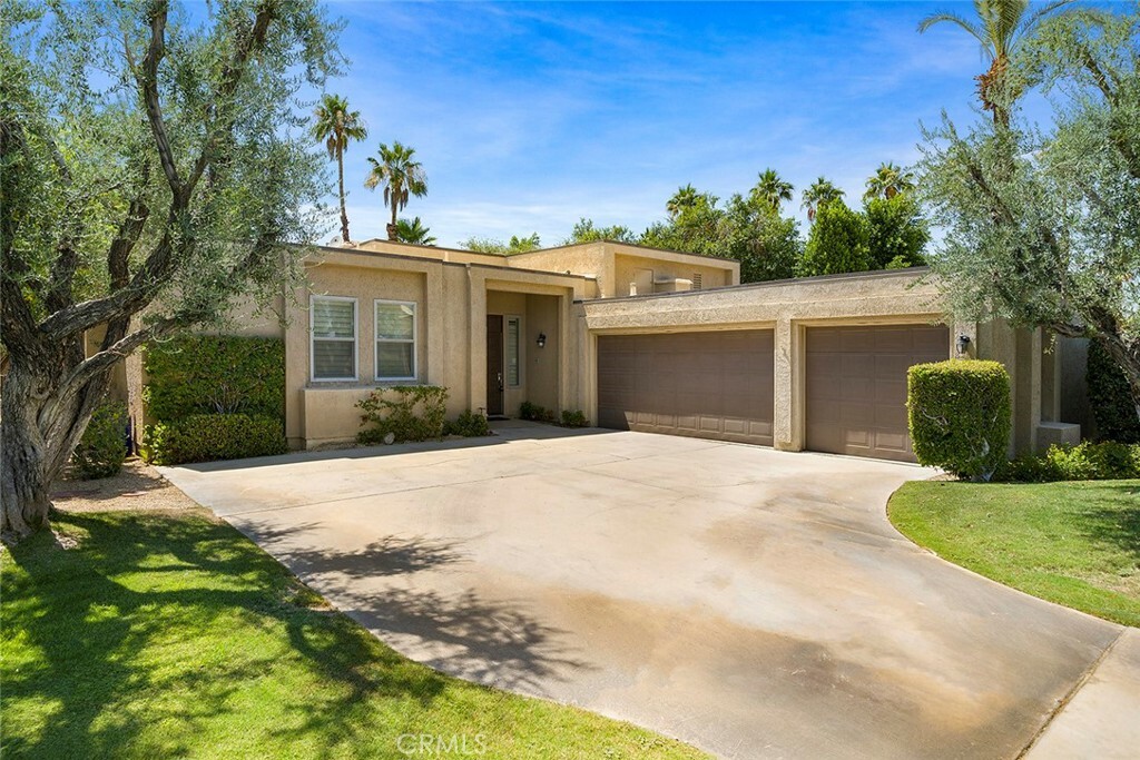 Property Photo: 30 San Juan Drive CA 92270