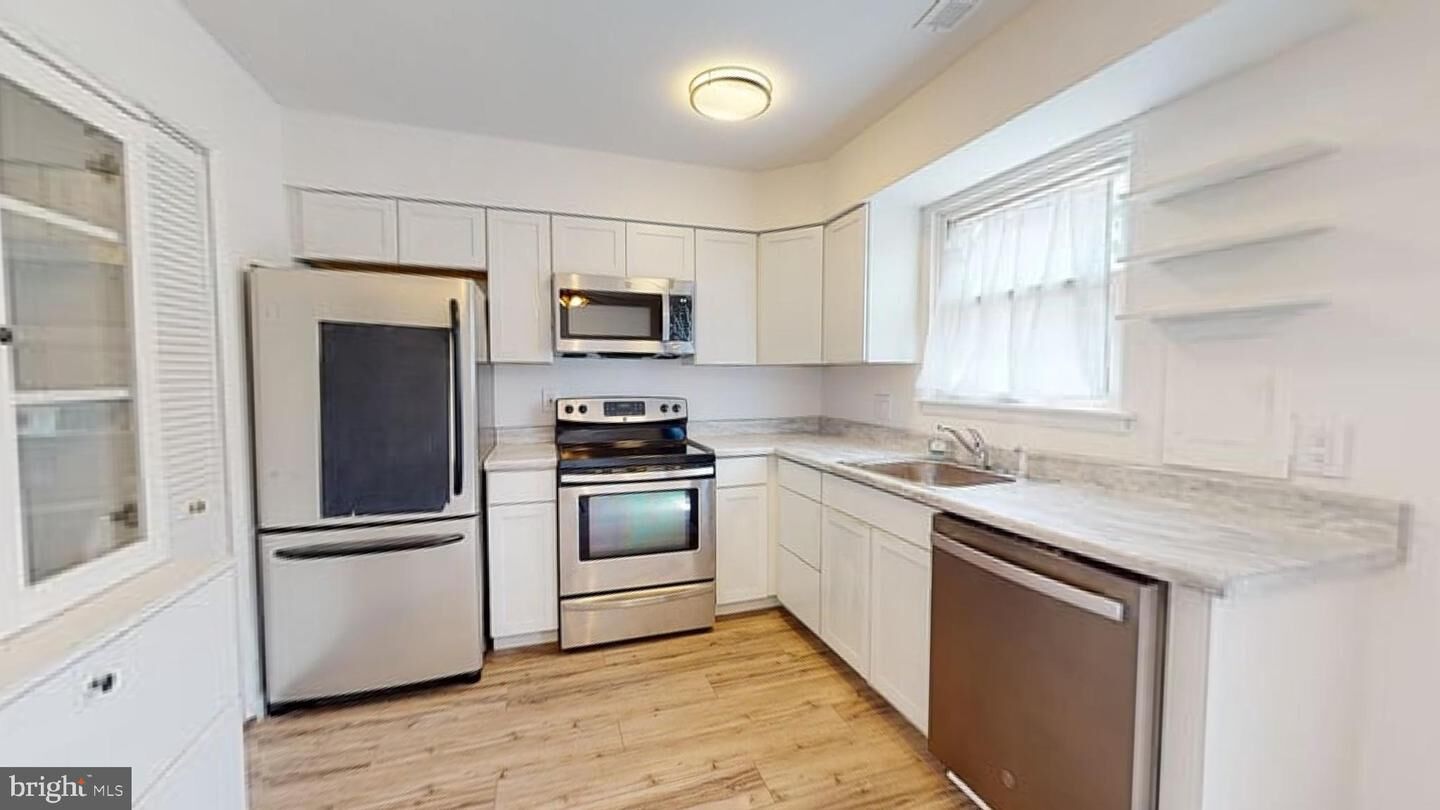 Property Photo:  49 Eaves Mill Road  NJ 08055 