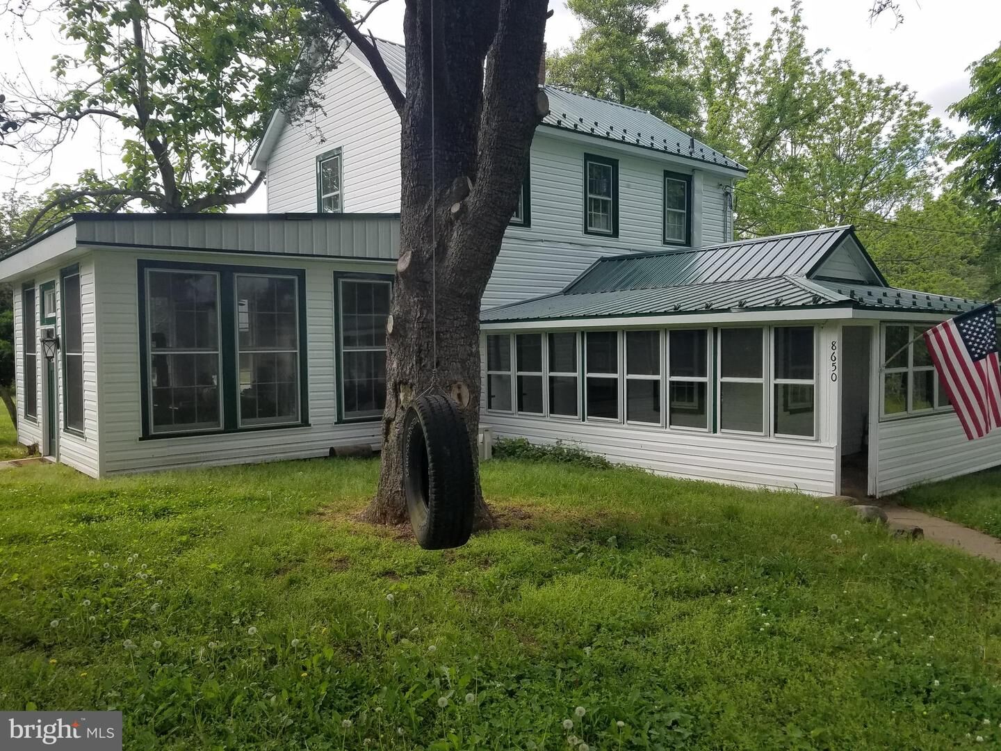 Property Photo: 8650 Mulberry Grove Pl 1 MD 20677