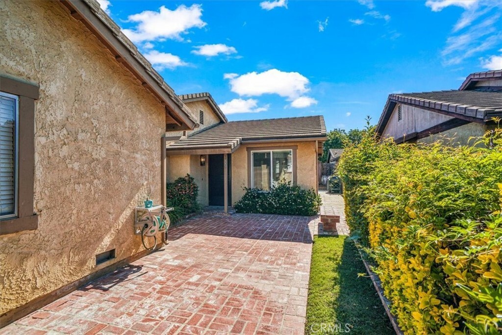 Property Photo:  25631 Ramada Drive  CA 91355 