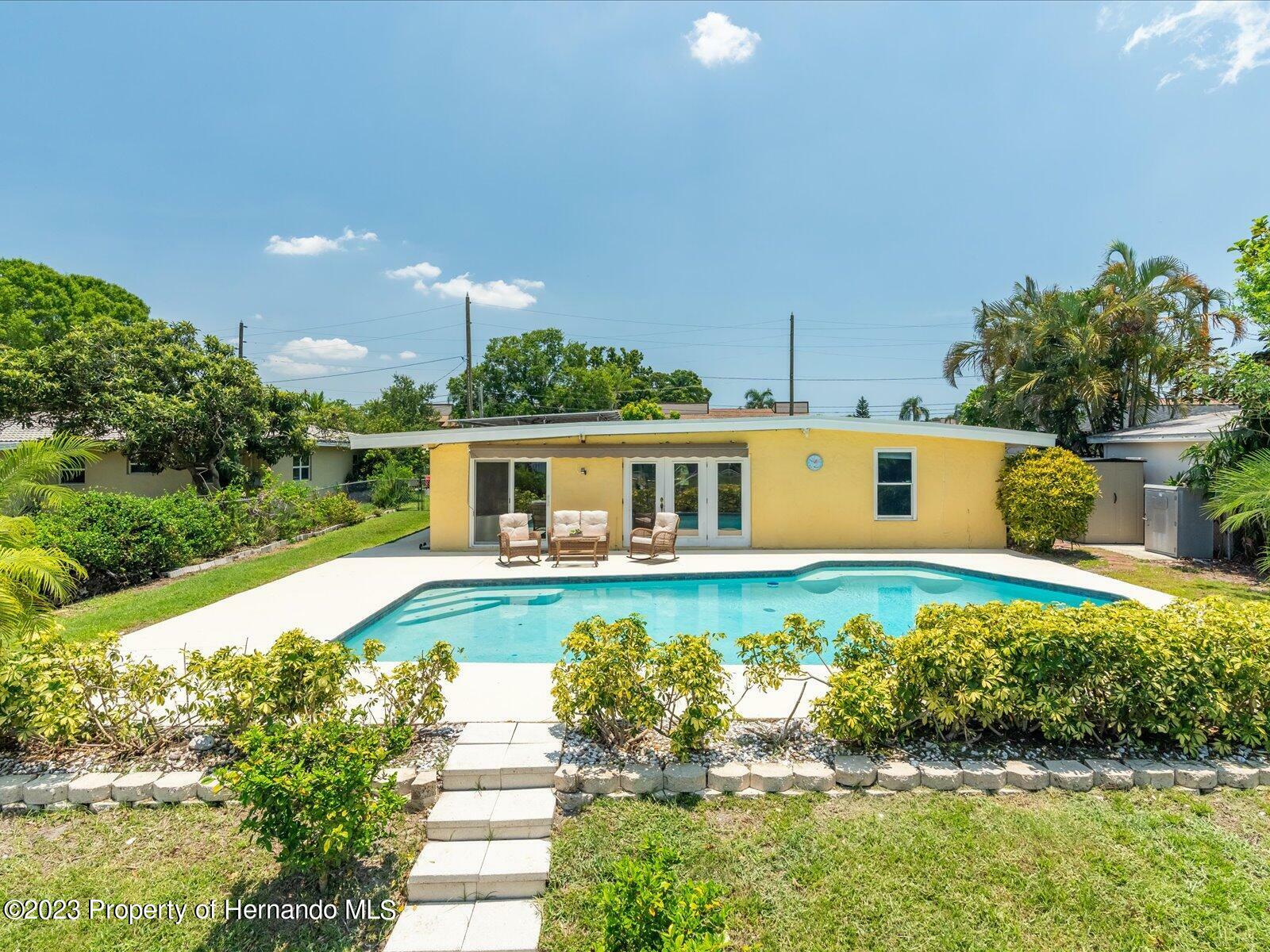 Property Photo: 10595 94th Avenue FL 33772