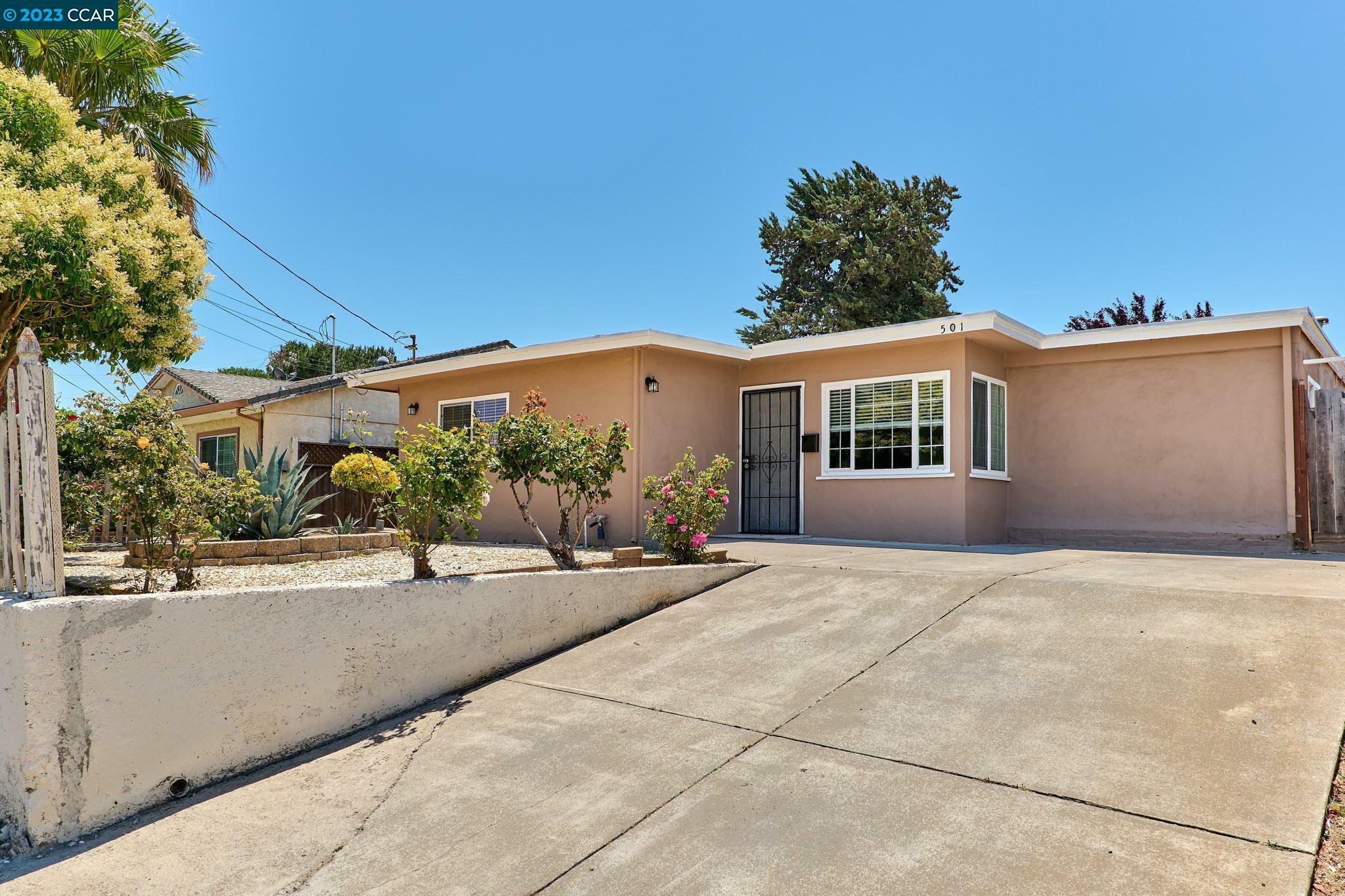 Property Photo:  501 Marina Rd  CA 94565 