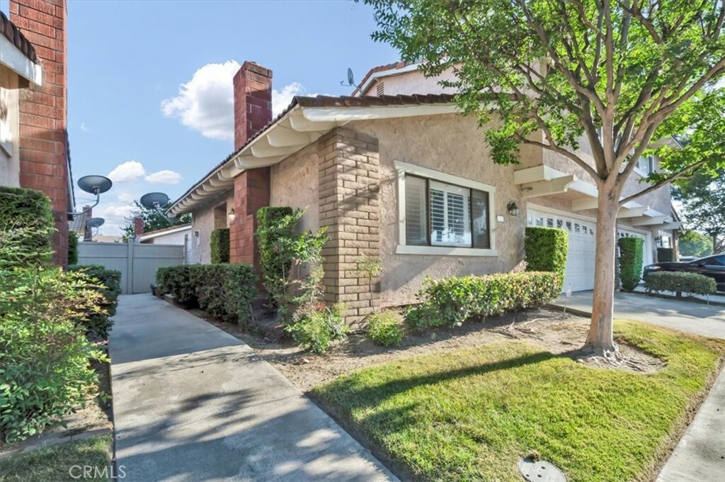 Property Photo:  1915 S Mountain Avenue 4  CA 91762 