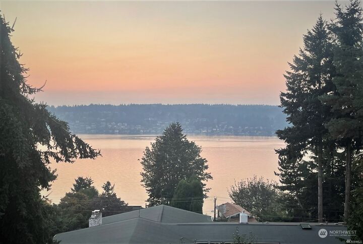 Property Photo: 15705 62nd Avenue NE WA 98028