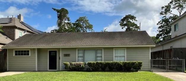 Property Photo: 1910 Althea Drive TX 77018