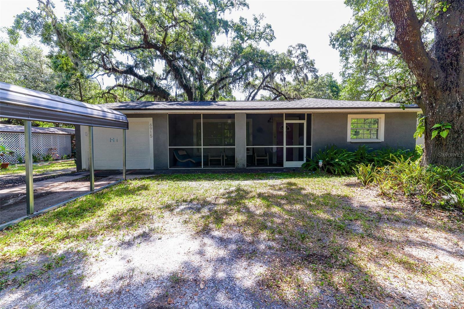 Property Photo:  6915 Senoj Drive  FL 33610 