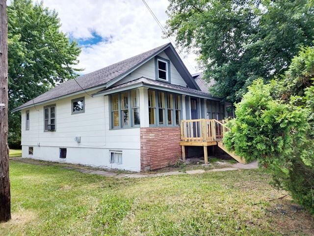 Property Photo:  1602 7th Avenue E  MN 55746 