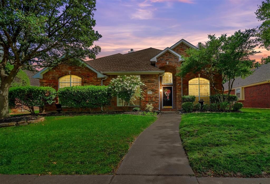 Property Photo:  1211 Sonoma Drive  TX 75013 