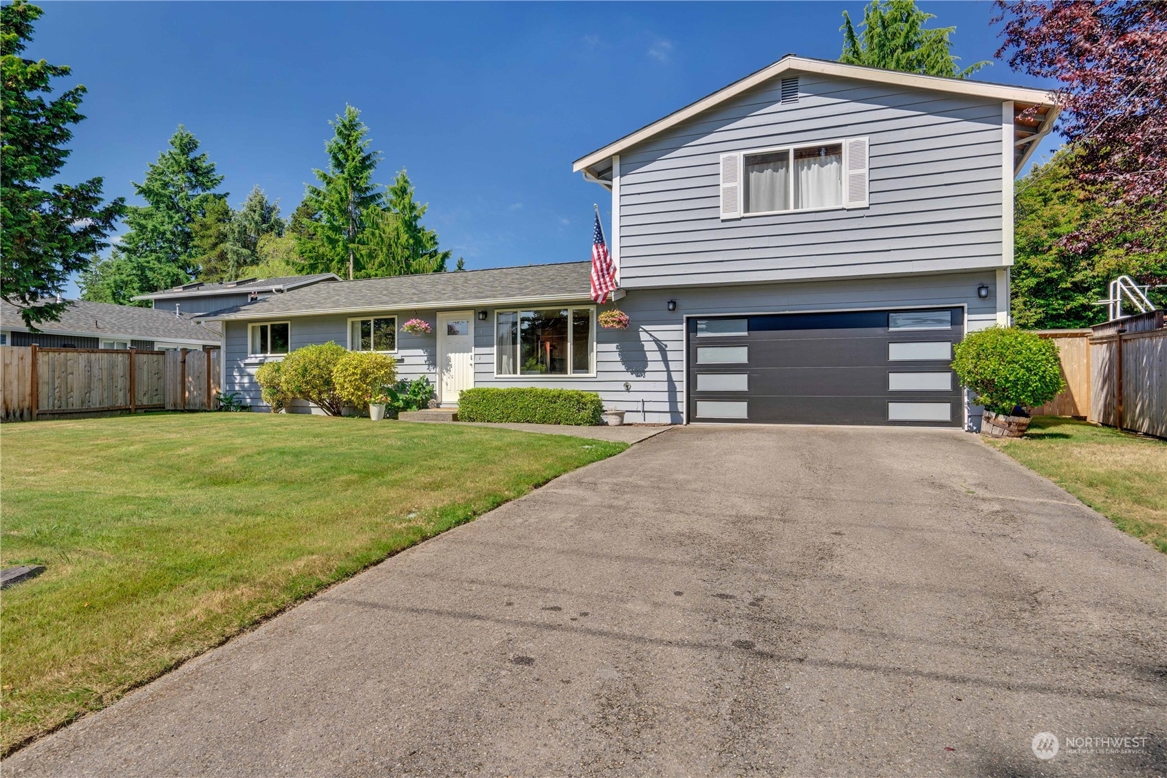 Property Photo:  9416 Woodland Avenue  WA 98371 