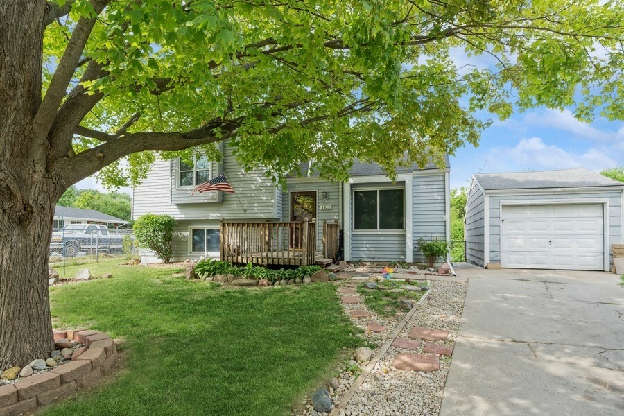 Property Photo:  2822 SE 18th Street  IA 50320 