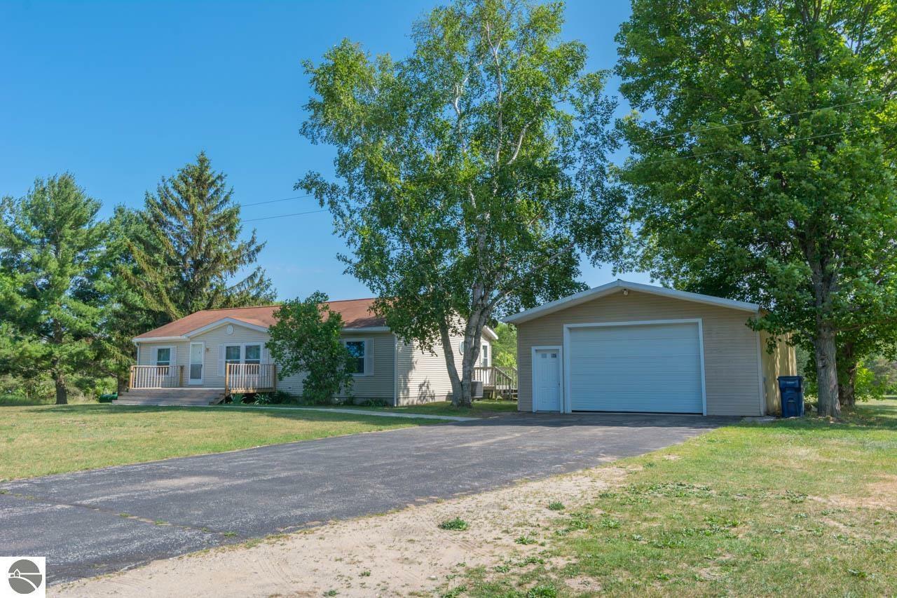 Property Photo:  996 E Kasson Road  MI 49664 