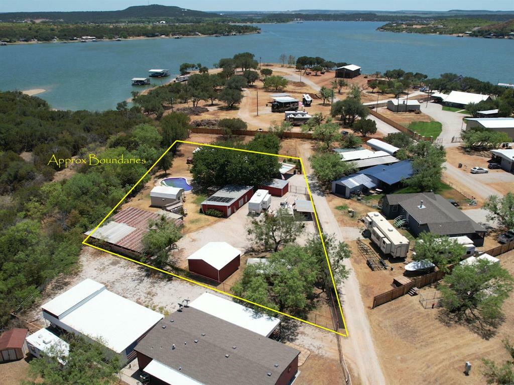 Property Photo: 5384 Lakeshore Court TX 76450