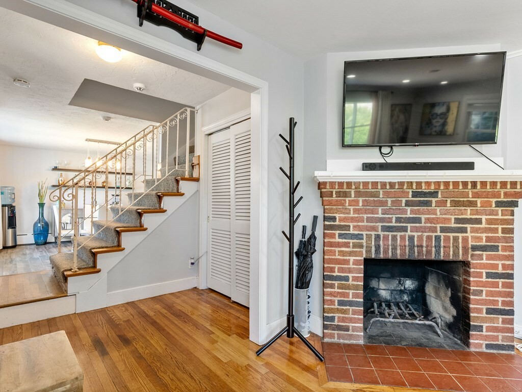 Property Photo:  40 Dellwood Rd  MA 01602 