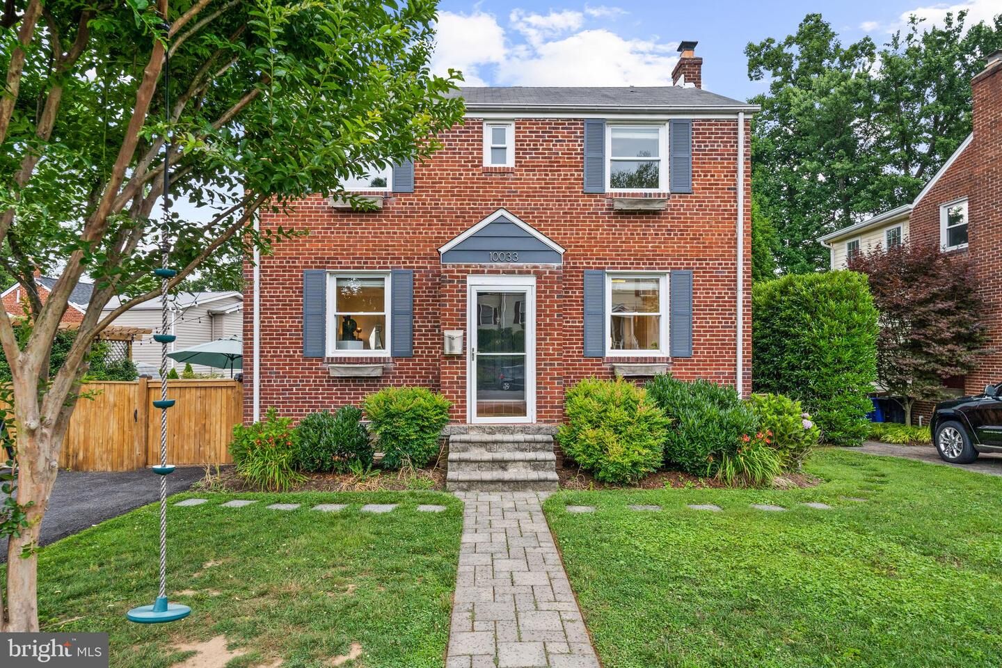 Property Photo: 10033 Dallas Avenue MD 20901