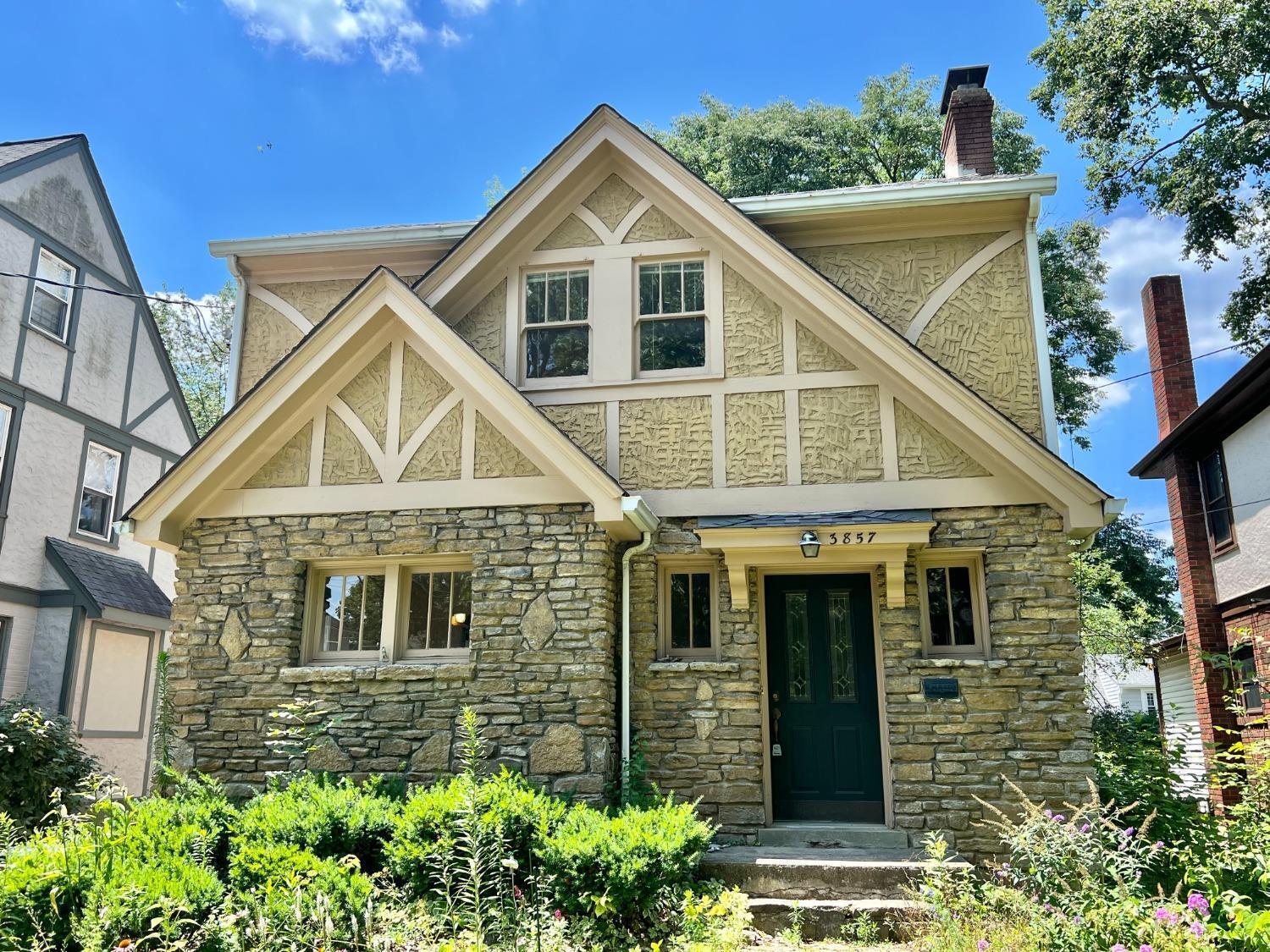 3857 Homewood Rd  Cincinnati OH 45227 photo