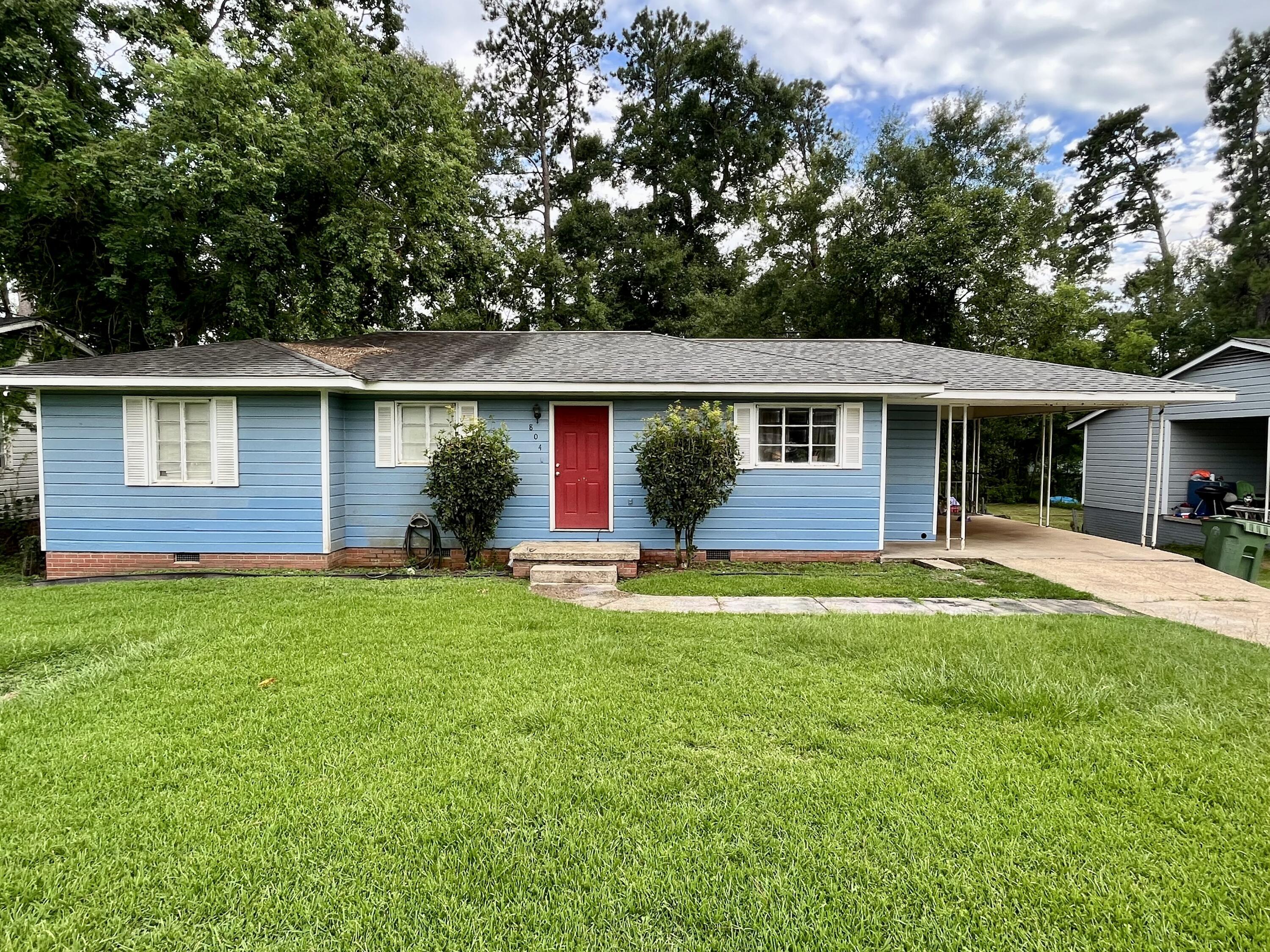 Property Photo: 804 Myrtle MS 39401