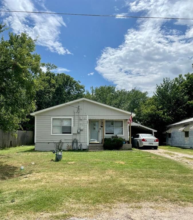 Property Photo:  601 N Breckenridge Street  TX 75119 