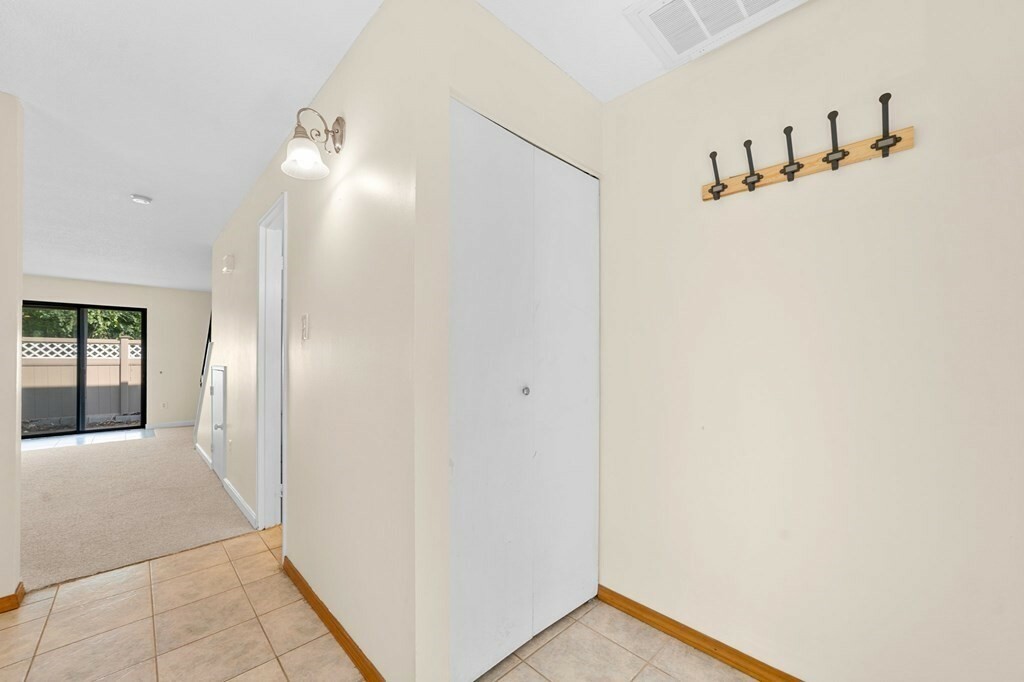 Property Photo:  42 Village Brook Ln 42  MA 01760 