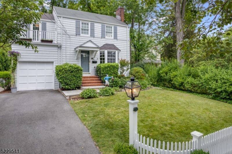 Property Photo:  22 Division Ave  NJ 07901 