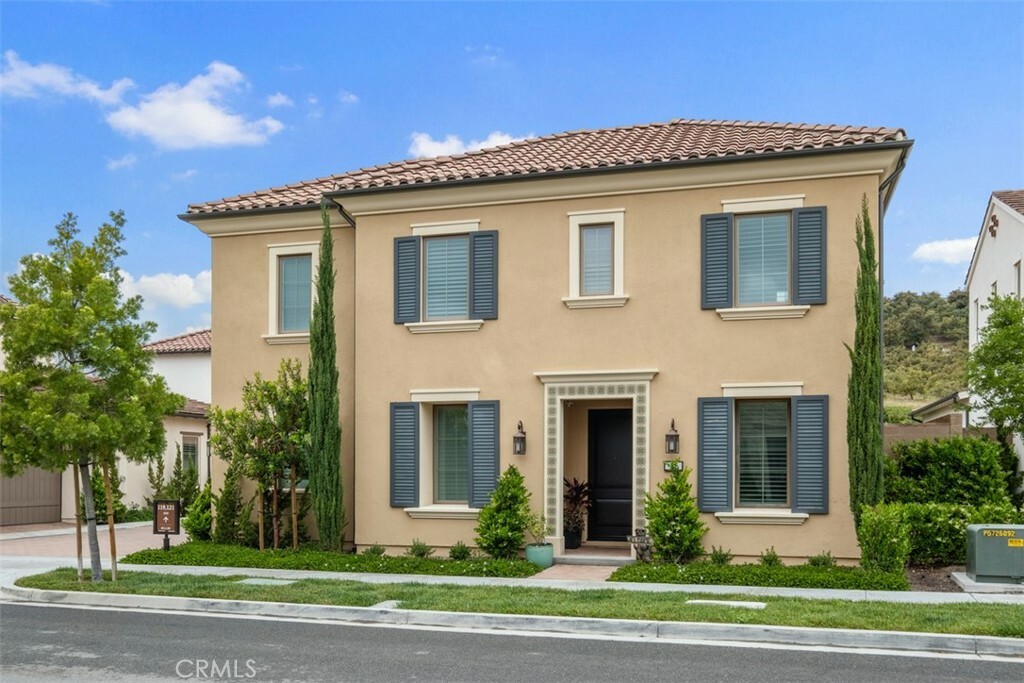 Property Photo: 117 Bellini CA 92602