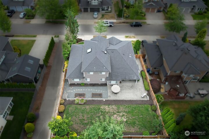 Property Photo:  1425 241st Street SE  WA 98021