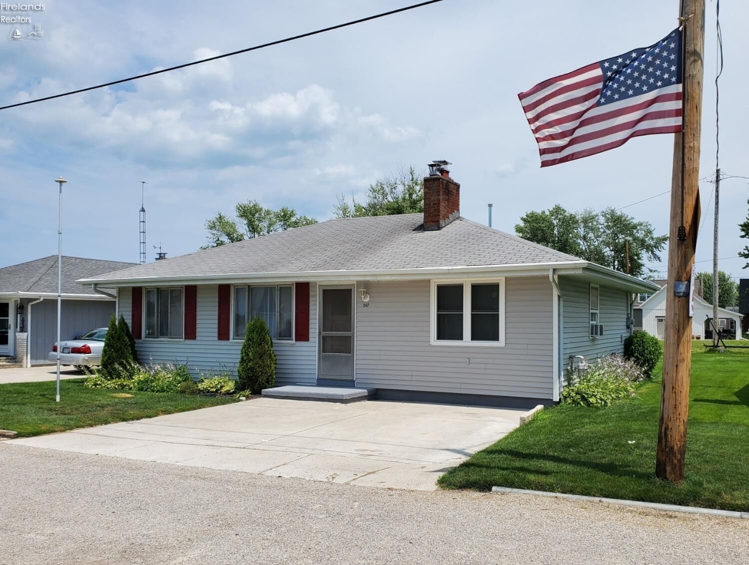 Property Photo: 247 N Maplewood Drive OH 43440