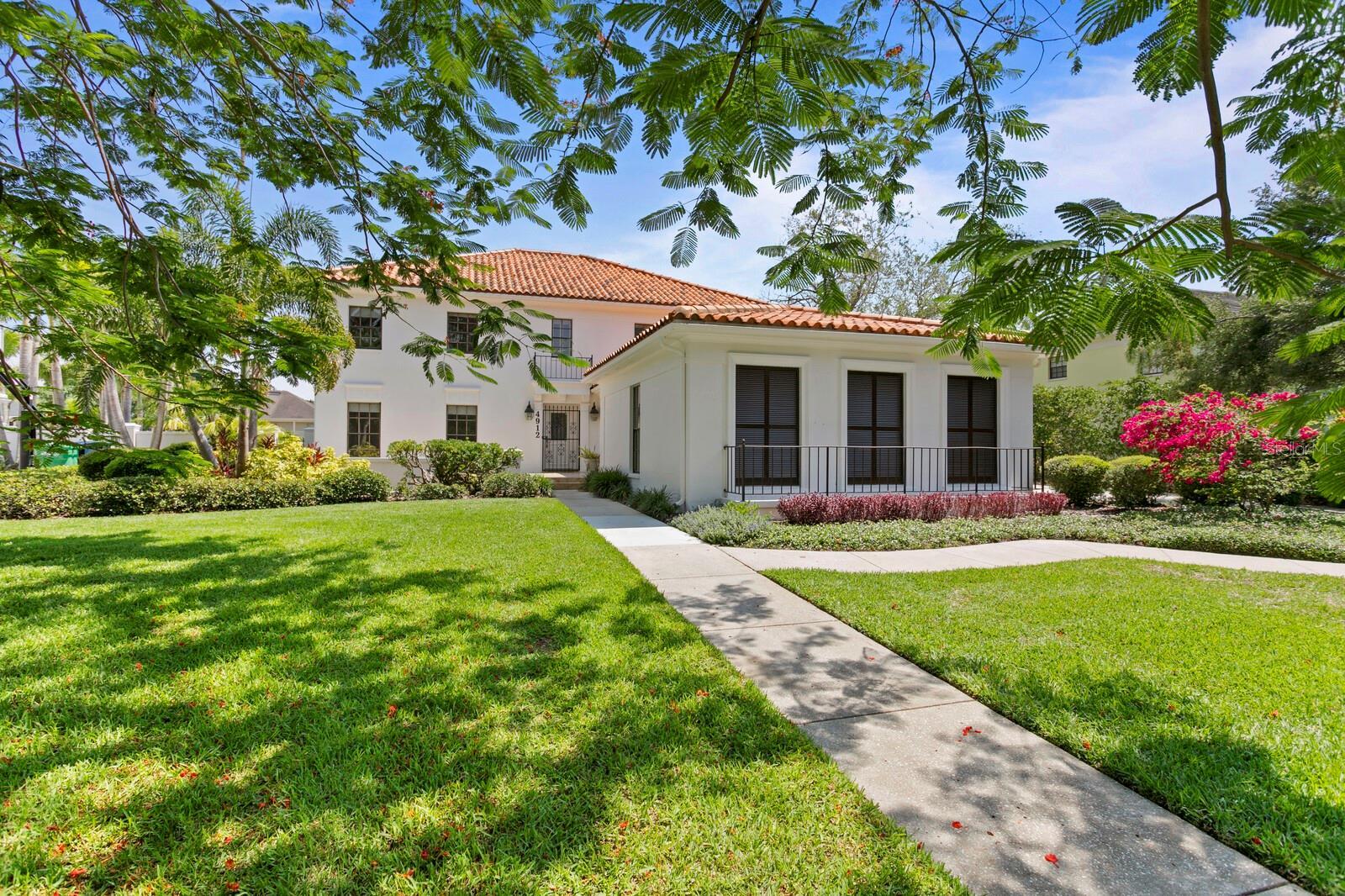 Property Photo: 4912 Andros Drive FL 33629