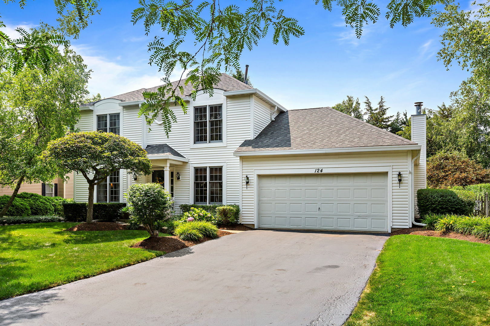 Property Photo: 124 Hampton Street IL 60013