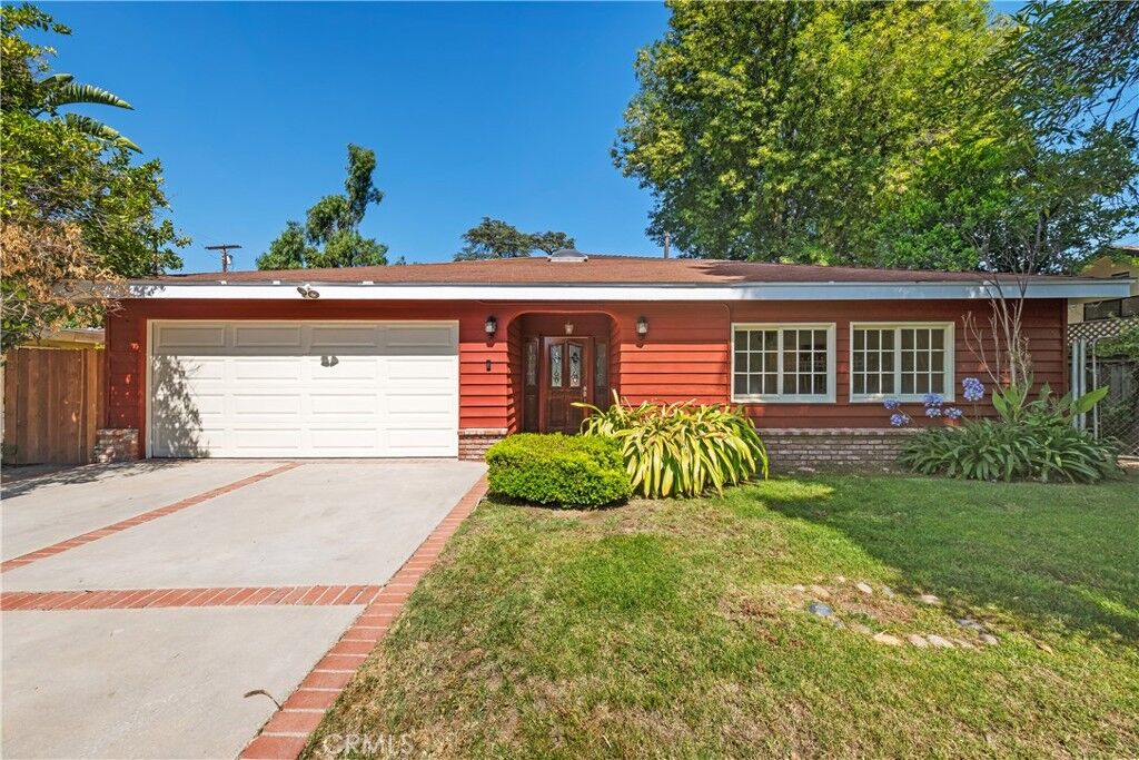 Property Photo:  5448 Royer Avenue  CA 91367 