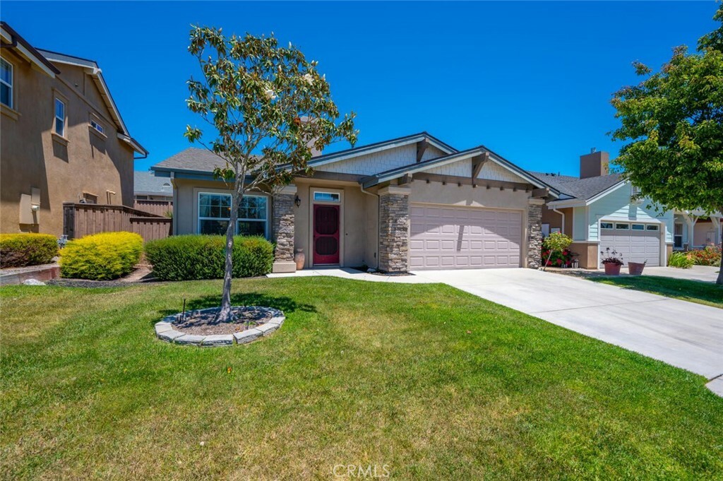 Property Photo:  422 Penelope Lane  CA 93455 