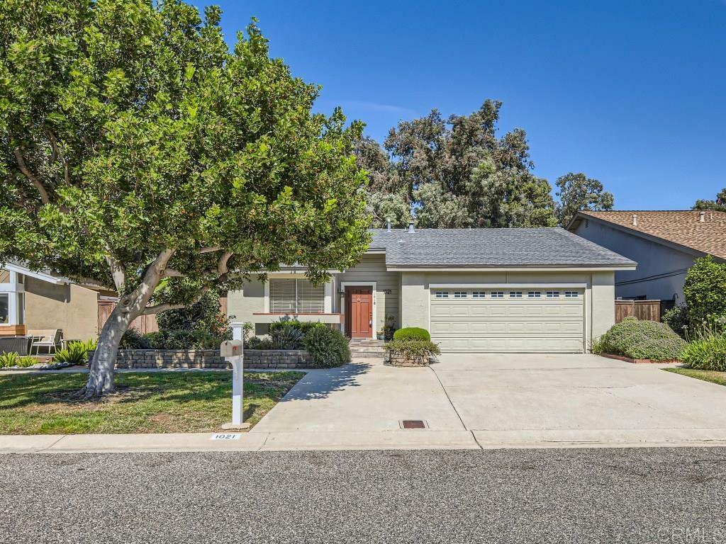 Property Photo:  1021 Oriole Way  CA 92078 